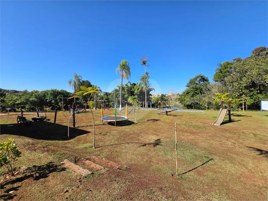 Terreno à venda no condomínio Village Araçoiaba, Araçoiaba da Serra - SP
