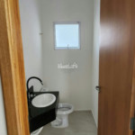 Casa à venda ou para alugar com 2 suítes no condomínio Serra Verde, Atibaia - SP