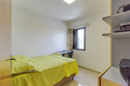 Apartamento à venda com 3 quartos, sendo 1 suíte, em Alto da Boa Vista, São Paulo, SP