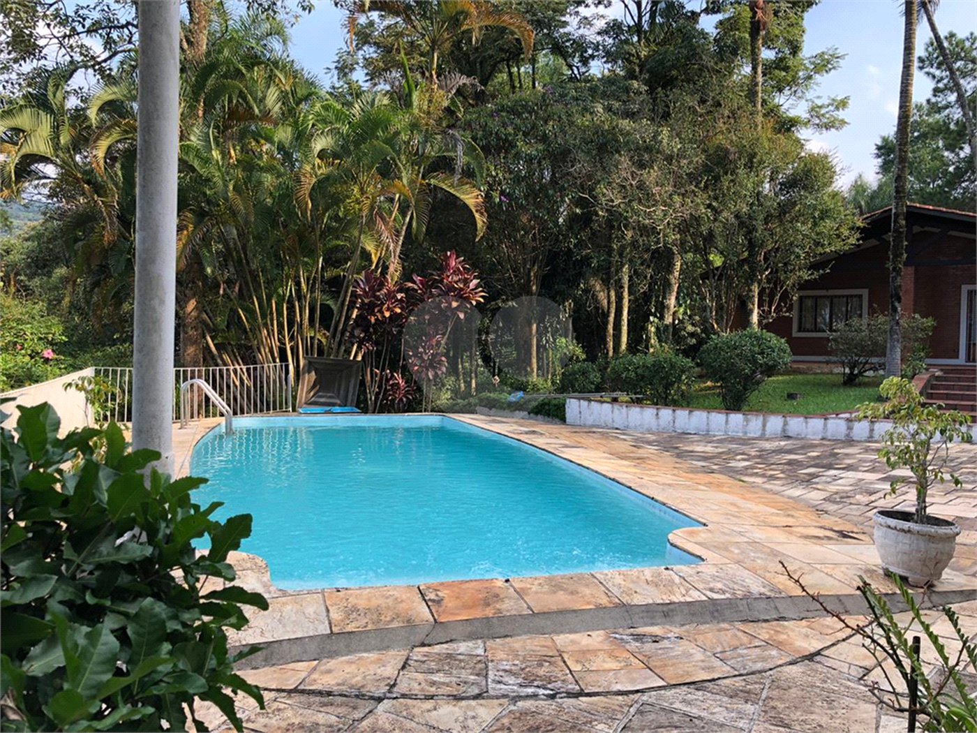 Casa à venda com 3 quartos, sendo 1 suíte,  em Serra da Cantareira, Mairiporã, SP