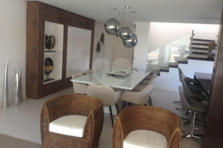 Casa em condomínio à venda com 6 quartos, sendo 4 suítes,  no Centro (mangue), Armação dos Búzios, RJ