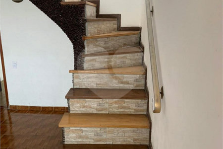 Sobrado à venda com 3 quartos em Vila Progredior, São Paulo, SP