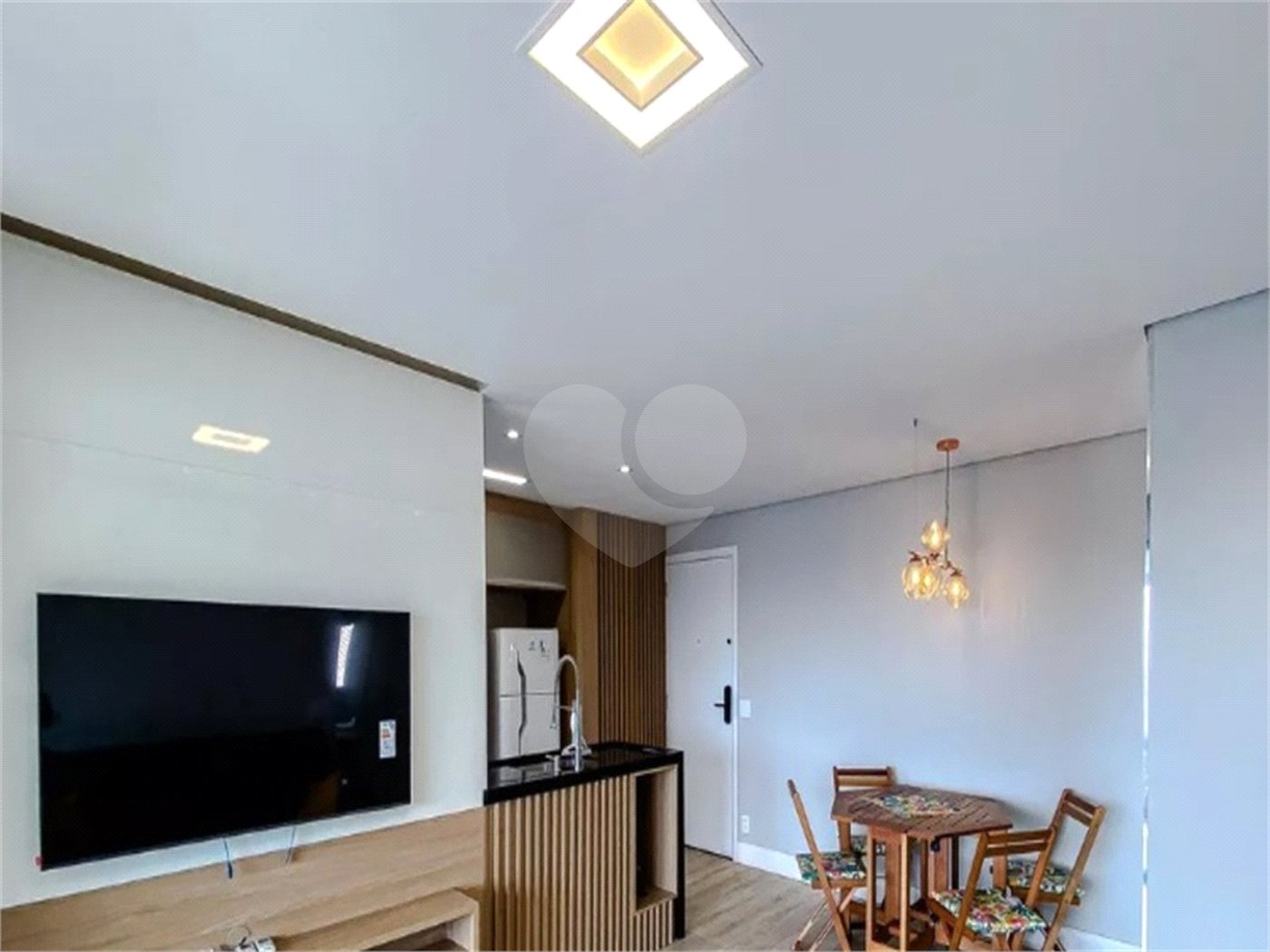 Apartamento à venda com 2 quartos, sendo 1 suíte,  em Brás, São Paulo, SP