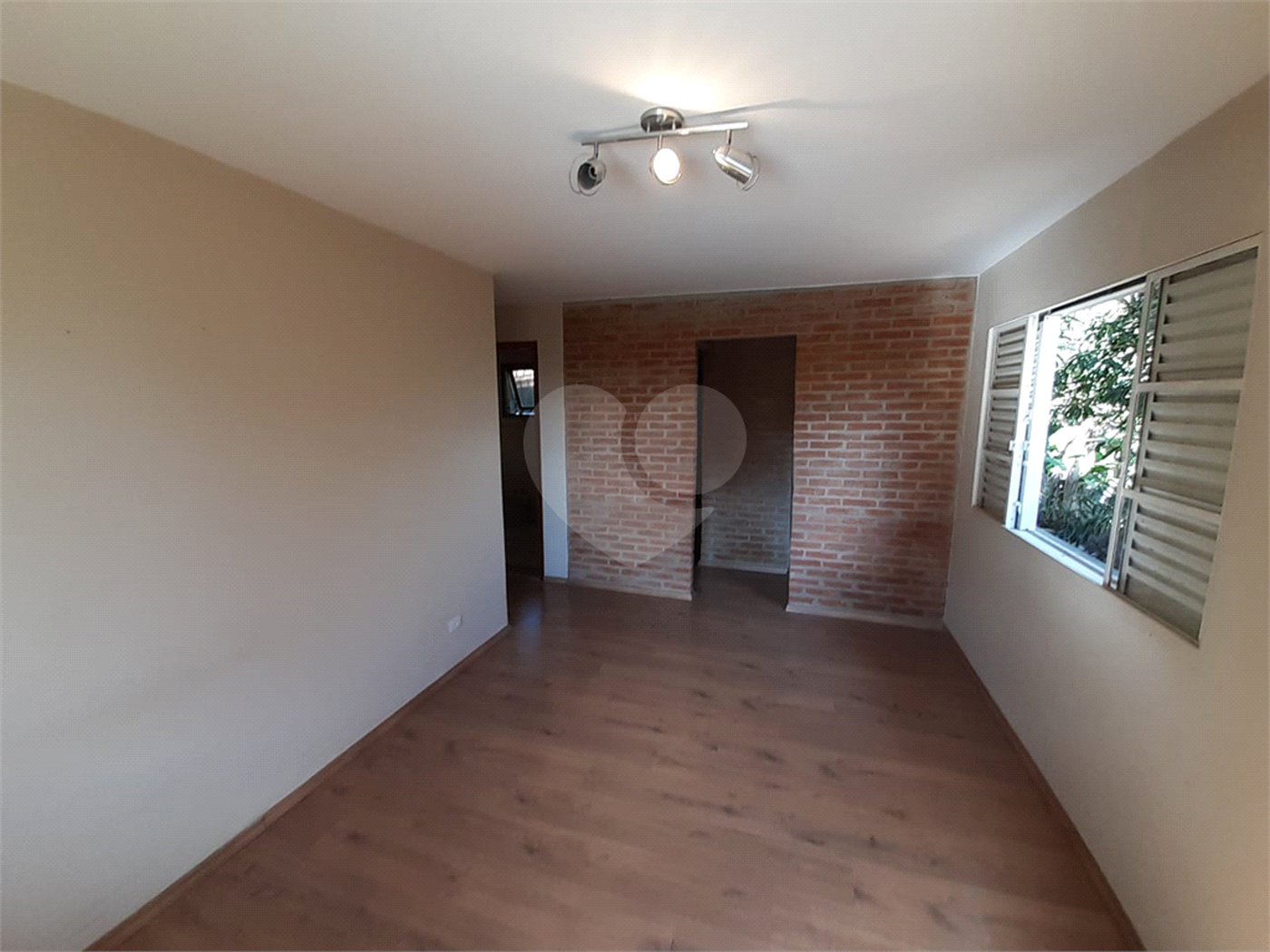 Casa Térrea à venda com 4 quartos, sendo 2 suítes, em Serra da Cantareira, Mairiporã, SP
