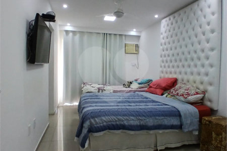 Casa à venda com 4 quartos, sendo 1 suíte, em Campo Grande, Rio de Janeiro, RJ
