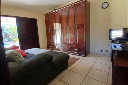 Casa à venda com 3 quartos, sendo 2 suítes, em Jardim Brogotá, Atibaia, SP