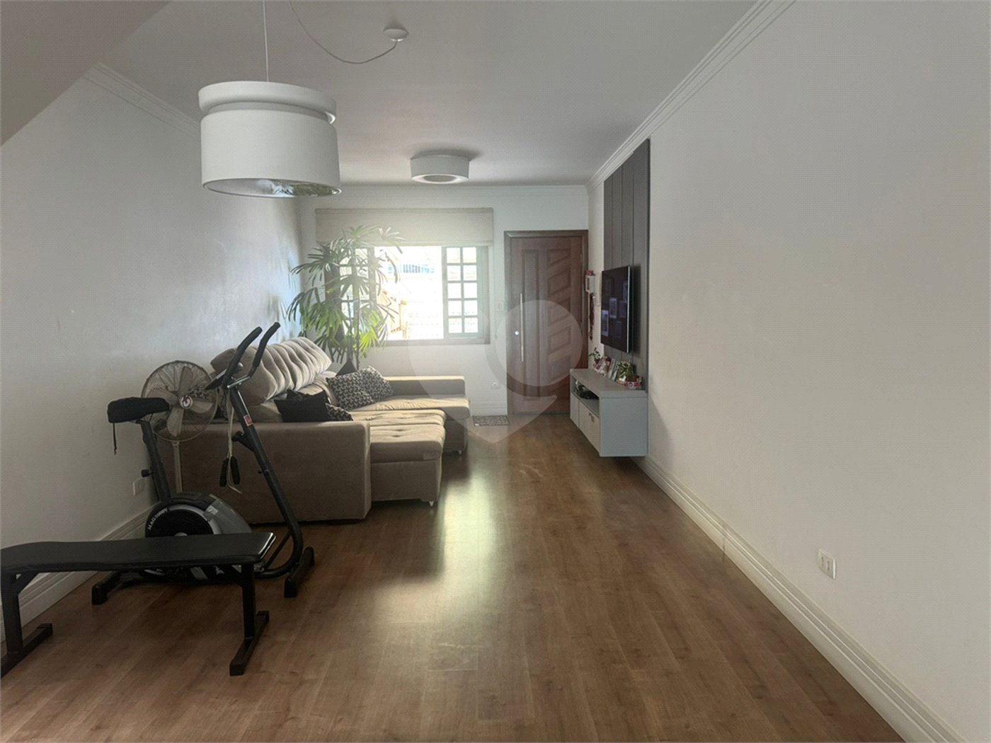Sobrado à venda com 3 quartos, sendo 1 suíte, em Vila Nivi, São Paulo, SP