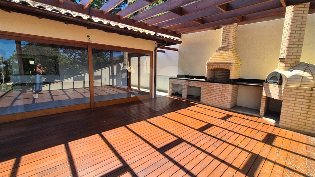 Casa à venda com 8 quartos, sendo 7 suítes, em Ferradura, Armação dos Búzios, RJ