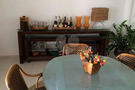 Casa à venda com 3 suítes no condomínio Residencial Jardim Paulista I, Vinhedo - SP