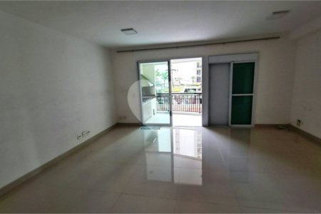 Apartamento à venda com 3 quartos, sendo 2 suítes, em Santa Teresinha, São Paulo, SP