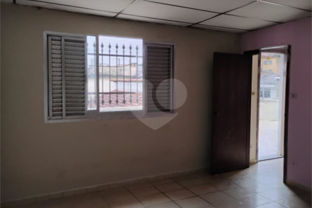 Sobrado à venda com 3 quartos, sendo 1 suíte,  em Jardim Jabaquara, São Paulo, SP