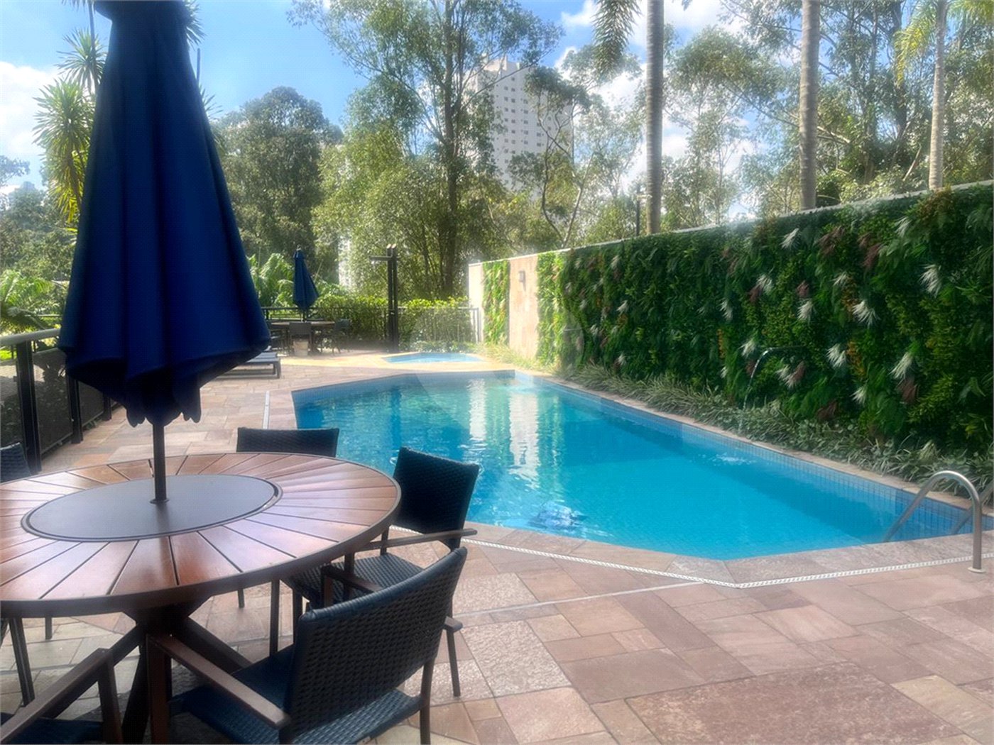 Cobertura à venda ou para alugar com 4 suítes em Jardim Morumbi, São Paulo, SP