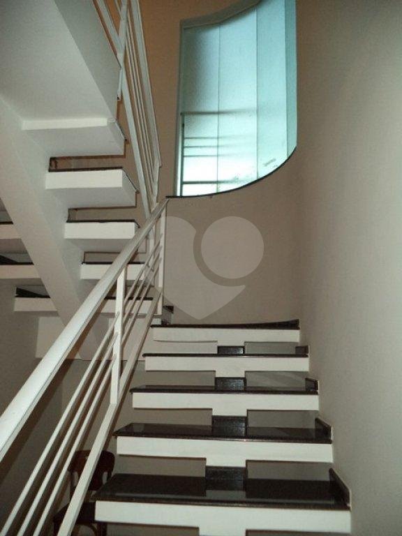Sobrado para alugar com 4 quartos, sendo 3 suítes,  em Tremembé, São Paulo, SP