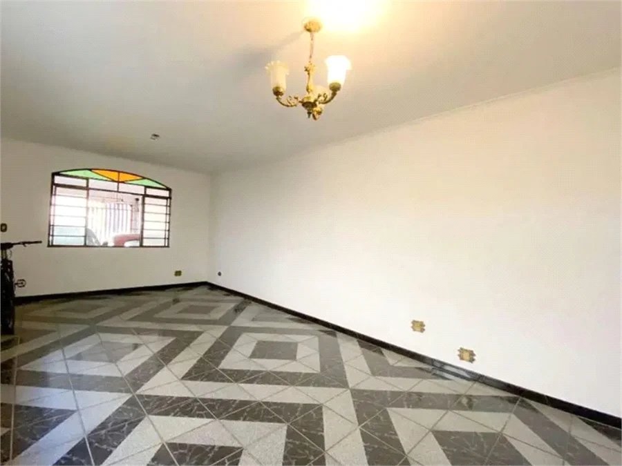 Sobrado à venda com 4 quartos em Vila Ipojuca, São Paulo, SP