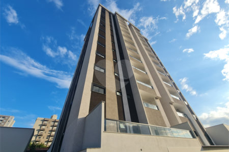 Apartamento à venda com 3 quartos, sendo 1 suíte,  em Jardim Refúgio, Sorocaba, SP
