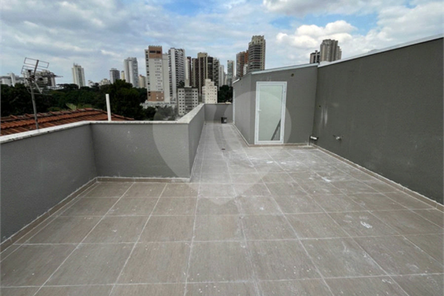 Sobrado à venda com 3 suítes em Santa Teresinha, São Paulo, SP