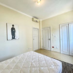 Apartamento Frente Mar com 4 Quartos para Venda ou Locação em Pitangueiras – Guarujá/SP