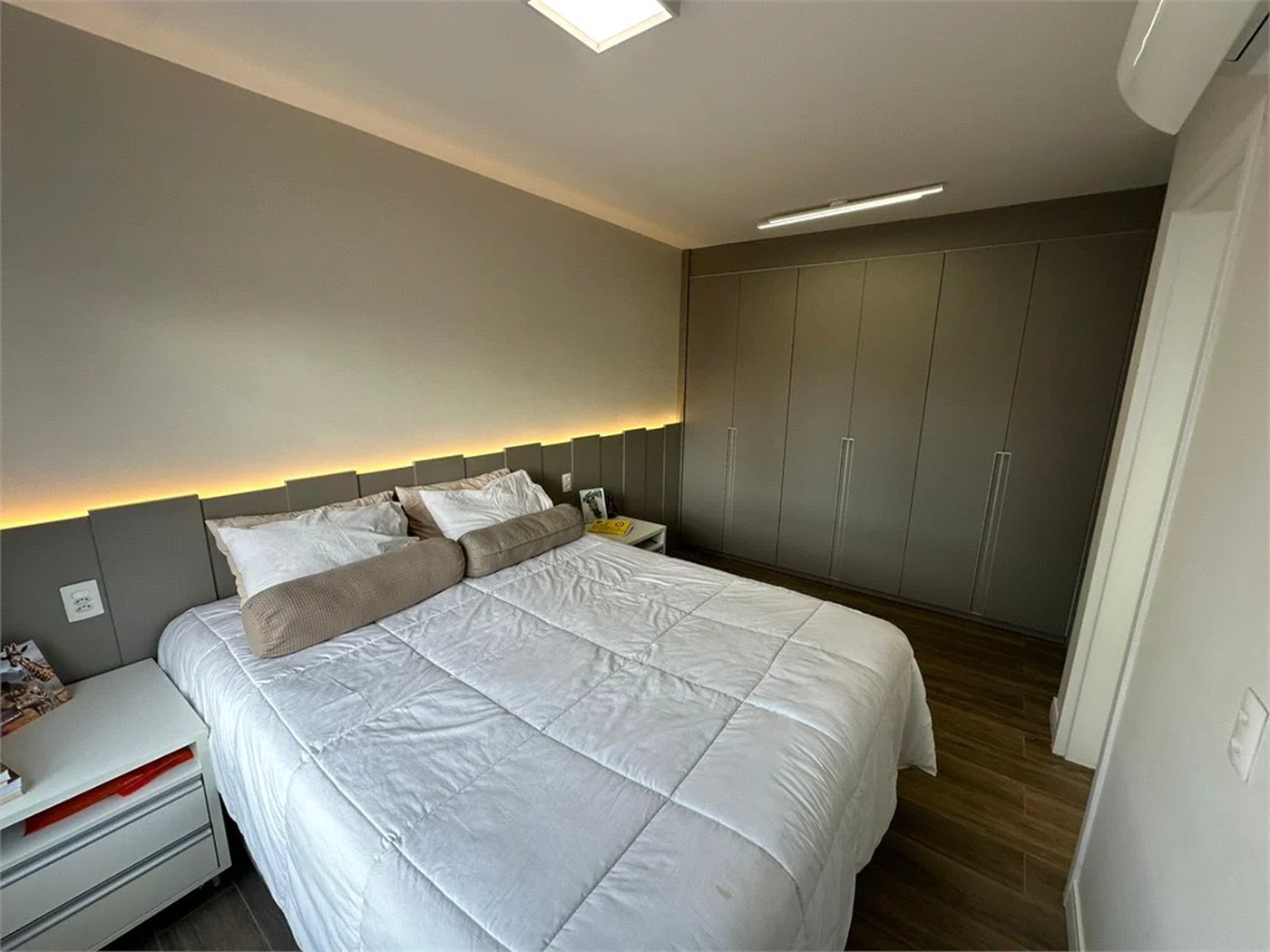 Apartamento à venda com 3 suítes em Vila Romana, São Paulo, SP