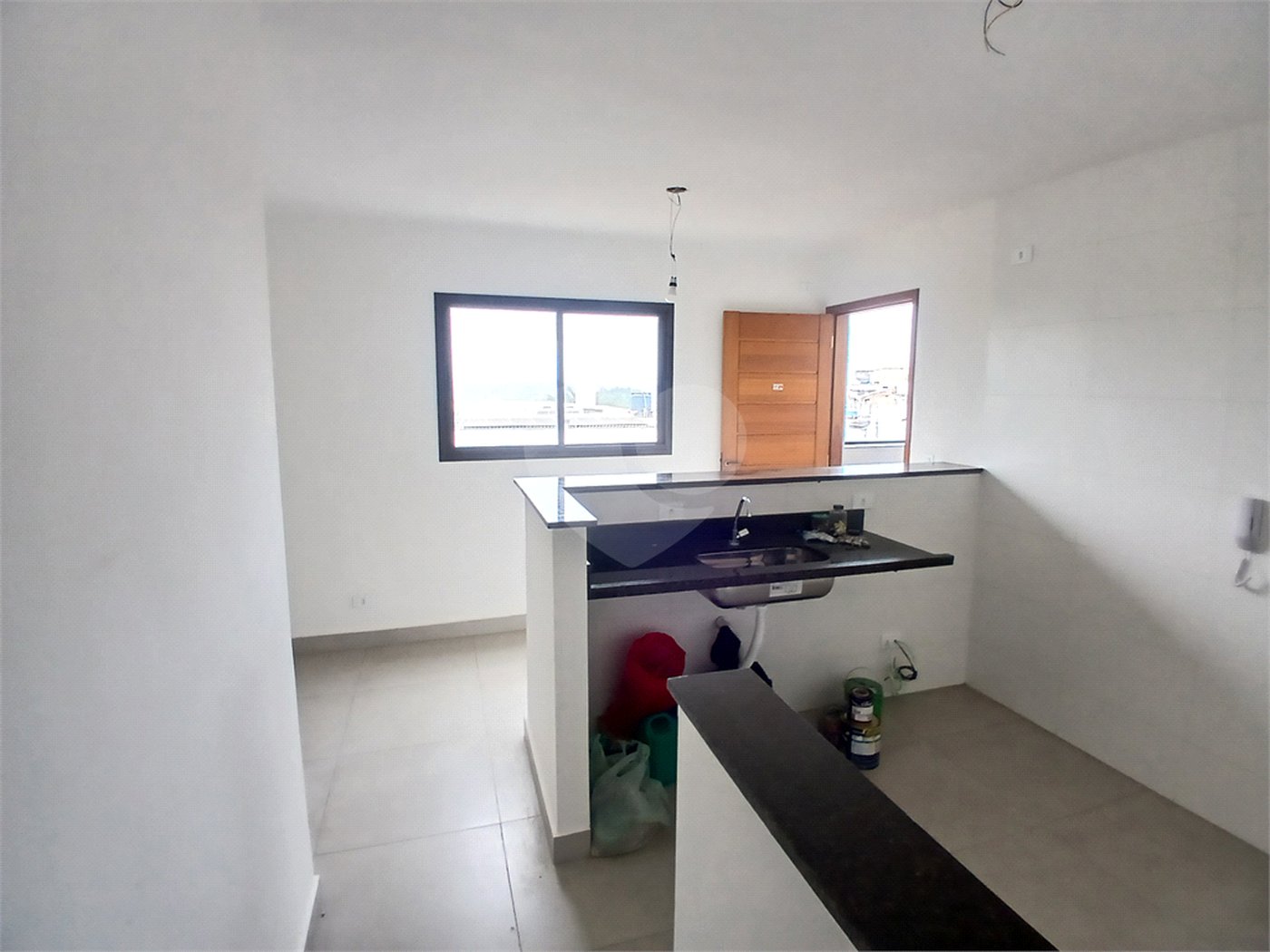 Apartamento à venda com 2 quartos em Vila dos Remédios, São Paulo, SP
