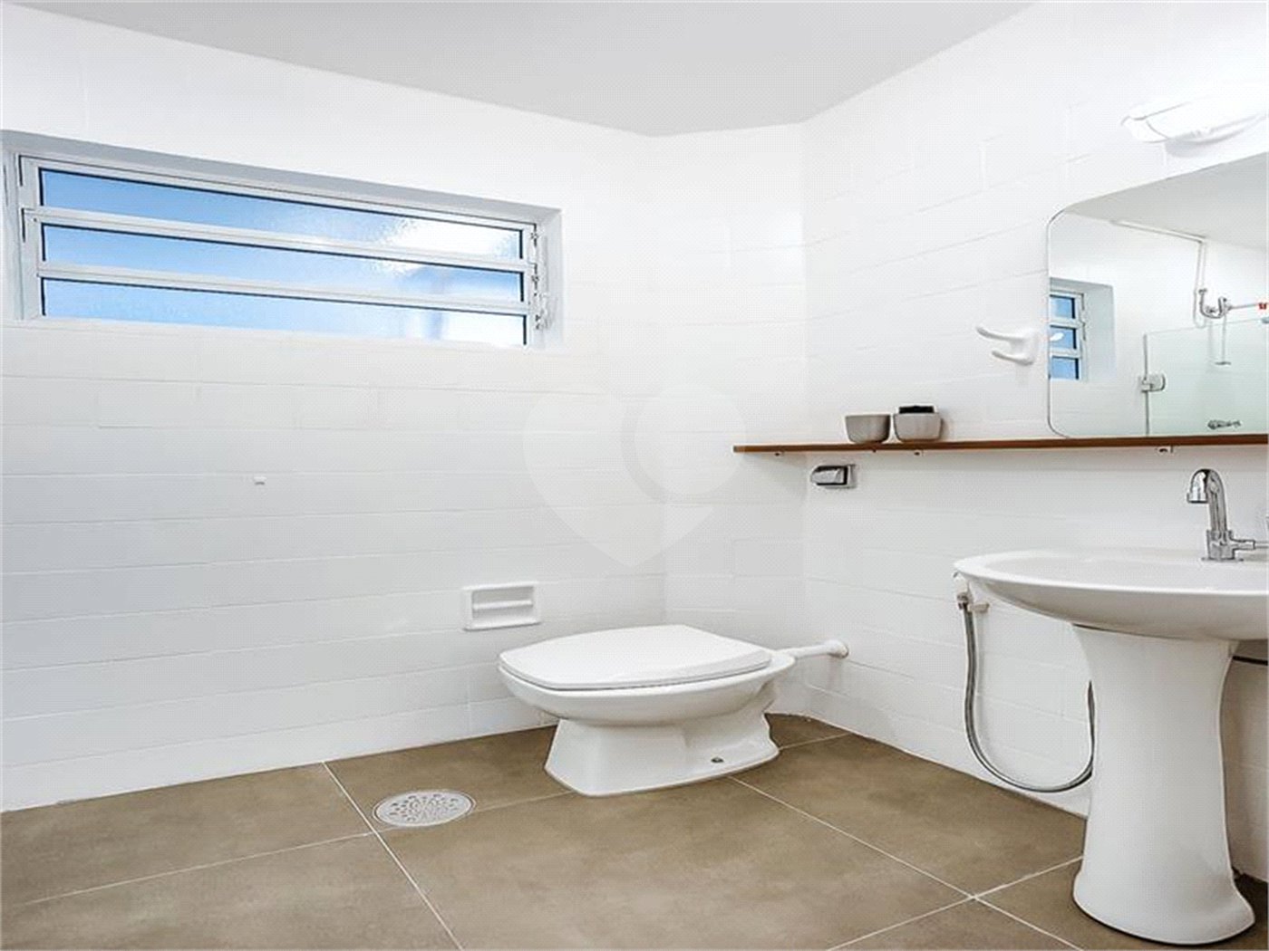 Apartamento à venda com 3 quartos, sendo 1 suíte, em Itaim Bibi, São Paulo, SP