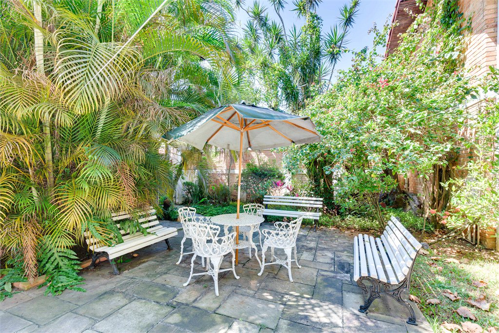 Casa à venda com 4 quartos, sendo 1 suíte,  em Jardim Marajoara, São Paulo, SP