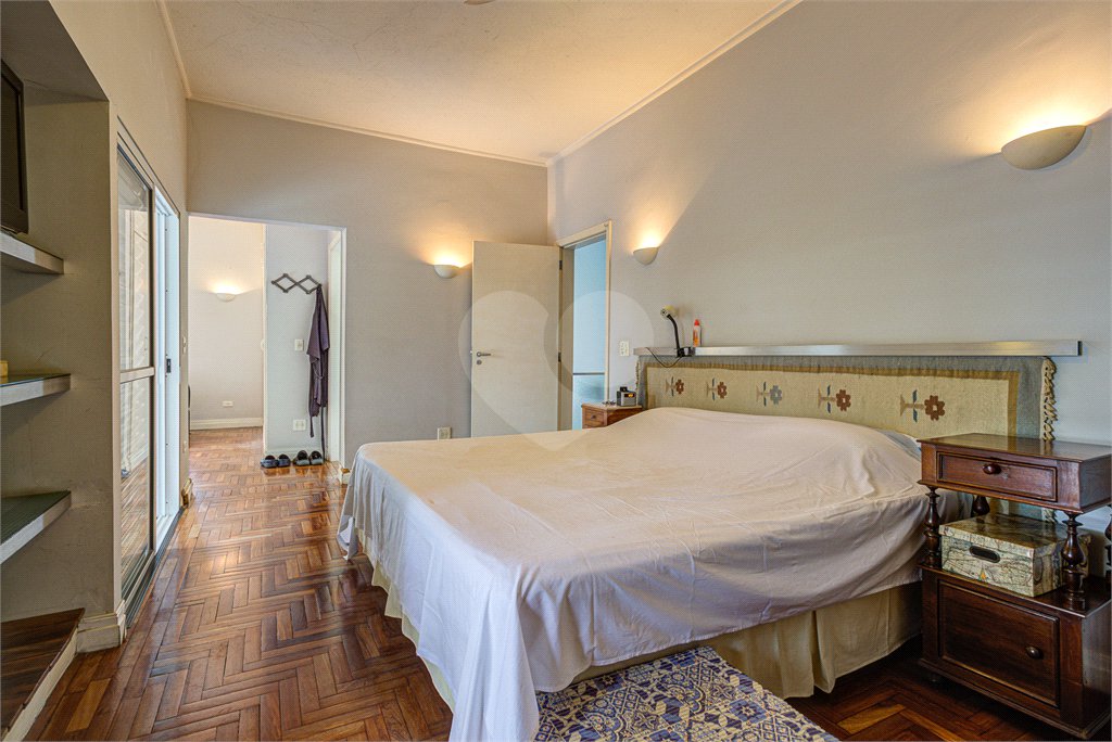 Casa de Vila à venda com 3 quartos, sendo 1 suíte,  em Granja Julieta, São Paulo, SP