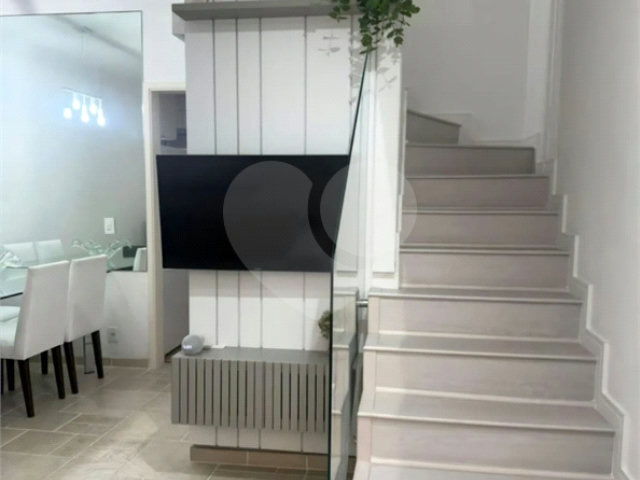 Casa à venda com 3 quartos, sendo 1 suíte,  no condomínio Villas de São Francisco, São Paulo - SP
