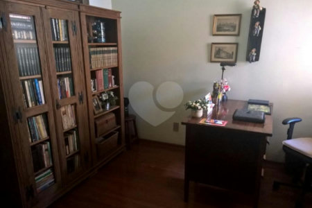 Casa Térrea à venda com 4 quartos, sendo 1 suíte,  em Planalto Paulista, São Paulo, SP
