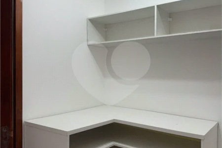 Sobrado à venda ou para alugar com 3 suítes em Vila Sônia, São Paulo, SP