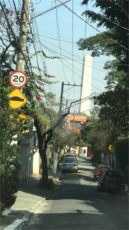 Sobrado à venda com 3 quartos, sendo 1 suíte, em Vila Mariana, São Paulo, SP