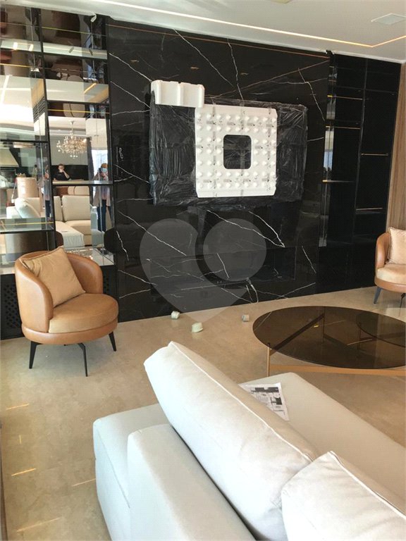 Apartamento à venda com 4 suítes em Vila Gomes Cardim, São Paulo, SP