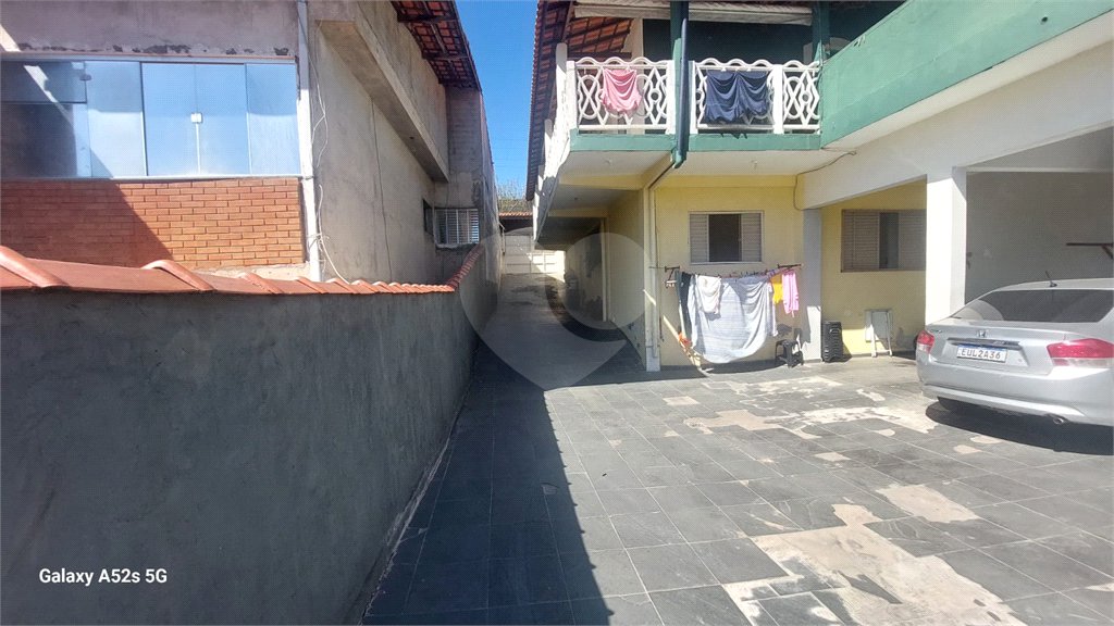 Casa à venda com 3 quartos, sendo 2 suítes, em Moinho, Mairiporã, SP