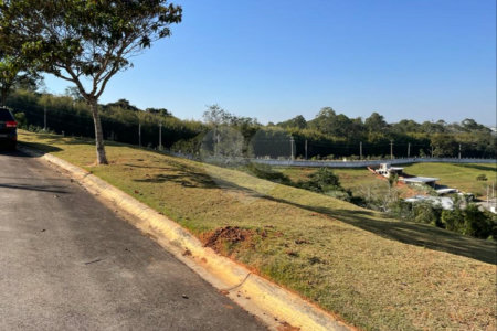 Terreno à venda em Condomínio Vale das Águas, Bragança Paulista, SP