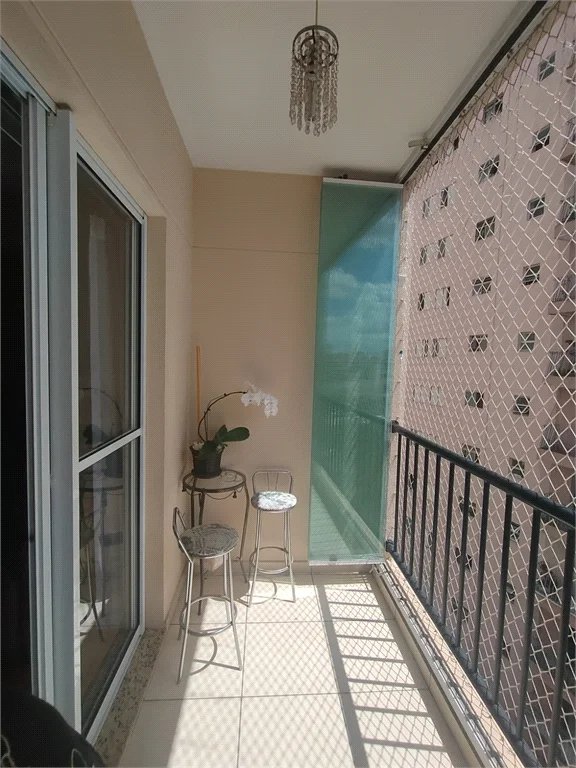 Apartamento à venda com 3 quartos, sendo 1 suíte,  em Umuarama, Osasco, SP
