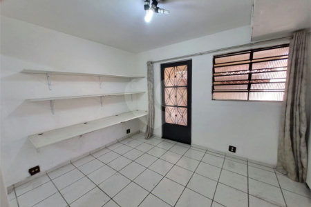 Sobrado à venda com 3 quartos, sendo 1 suíte,  em Jardim Ester Yolanda, São Paulo, SP