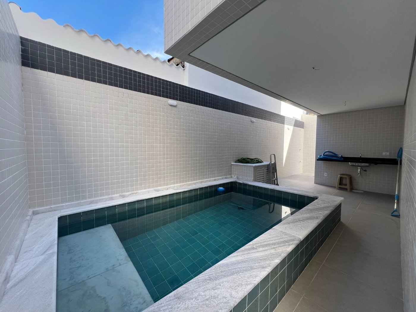 Casa com 3 dormitórios à venda, 145 m² por R$ 1.400.000,00 - Aparecida - Santos/SP