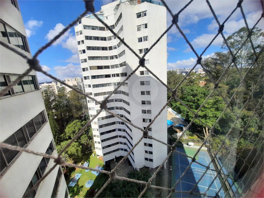 Apartamento para alugar com 3 quartos, sendo 1 suíte, em Jardim Olympia, São Paulo, SP