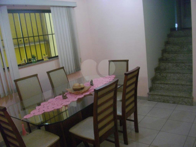 Sobrado à venda com 3 quartos, sendo 1 suíte,  em Vila Nova Cachoeirinha, São Paulo, SP