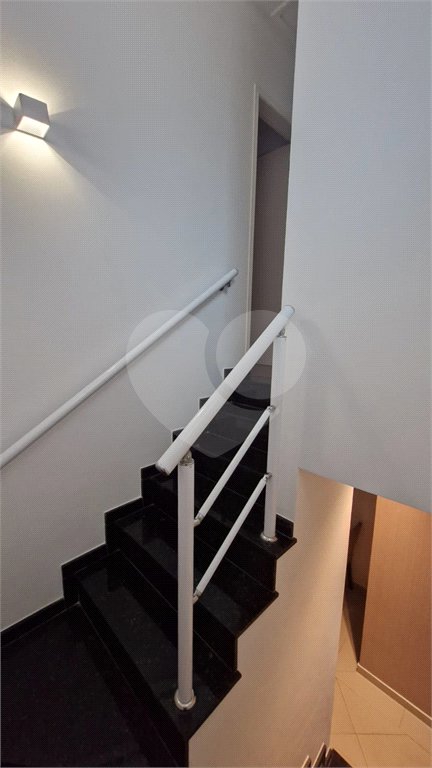 Sobrado à venda com 2 suítes em Vila Constança, São Paulo, SP