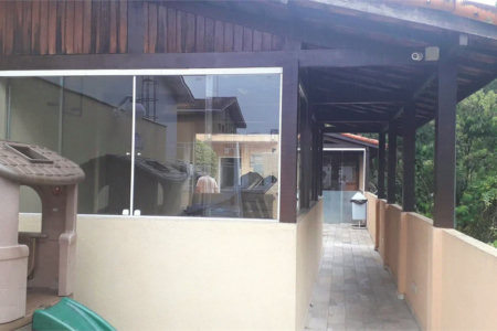 Casa à venda com 3 quartos, sendo 1 suíte,  no condomínio Jardim das Palmas, São Paulo - SP