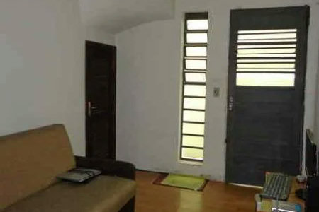 Casa à venda com 3 quartos, sendo 1 suíte, em Jardim Londrina, São Paulo, SP