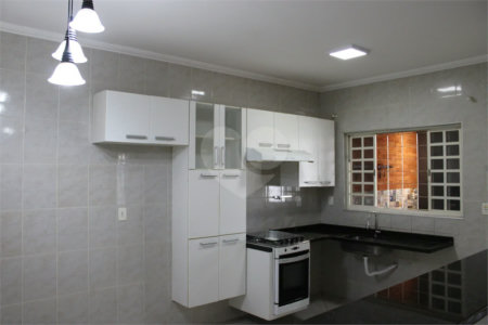 Casa à venda ou para alugar com 2 quartos em Jardim Santa Helena, Valinhos, SP