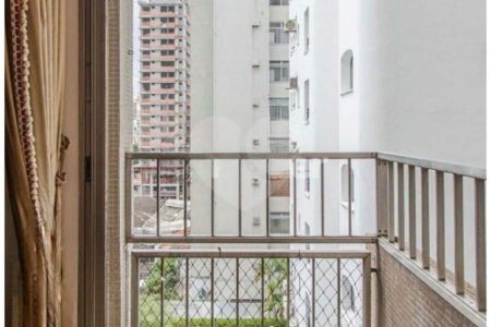 Apartamento com 3 quartos (1 suíte) à venda no Jardim Paulista