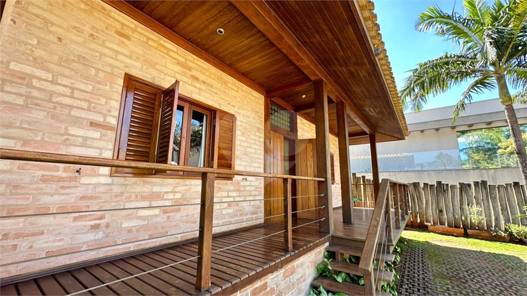 Casa para venda no Condomínio Vivenda do Broa.