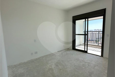 Apartamento com 125m², 3 dormitórios, sendo 3 suítes, 2 vagas, à venda na Moóca.