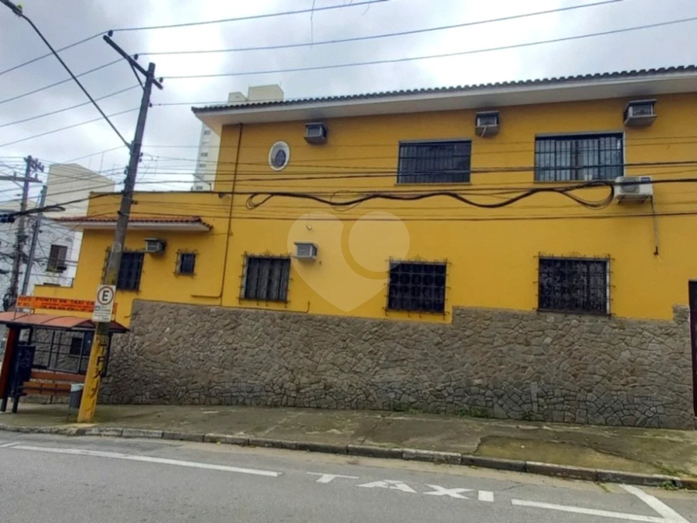 Sobrado comercial para locação em Perdizes | 160m² | 2 Andares | 7 Salas
