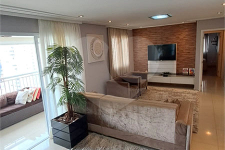 Apartamento à venda com 3 quartos, sendo 1 suíte,  no Centro, São Bernardo do Campo, SP