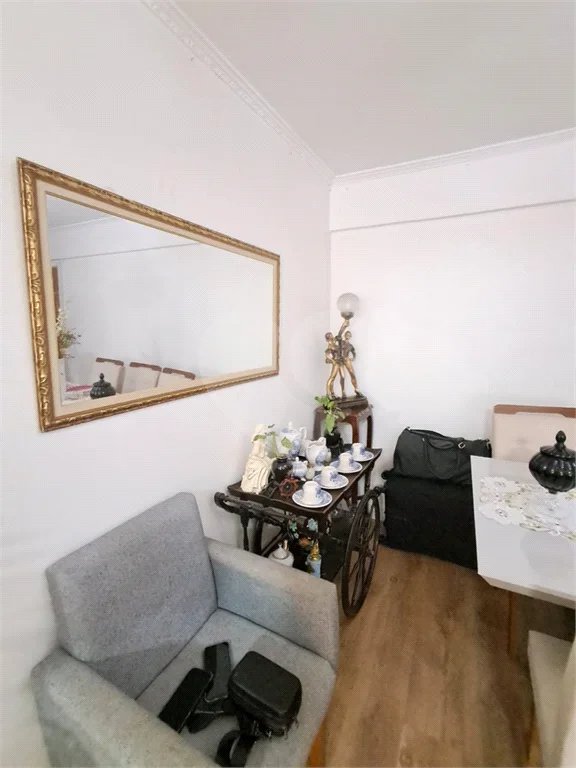 Apartamento à venda com 60m² e possibilidade de 2 dormitórios