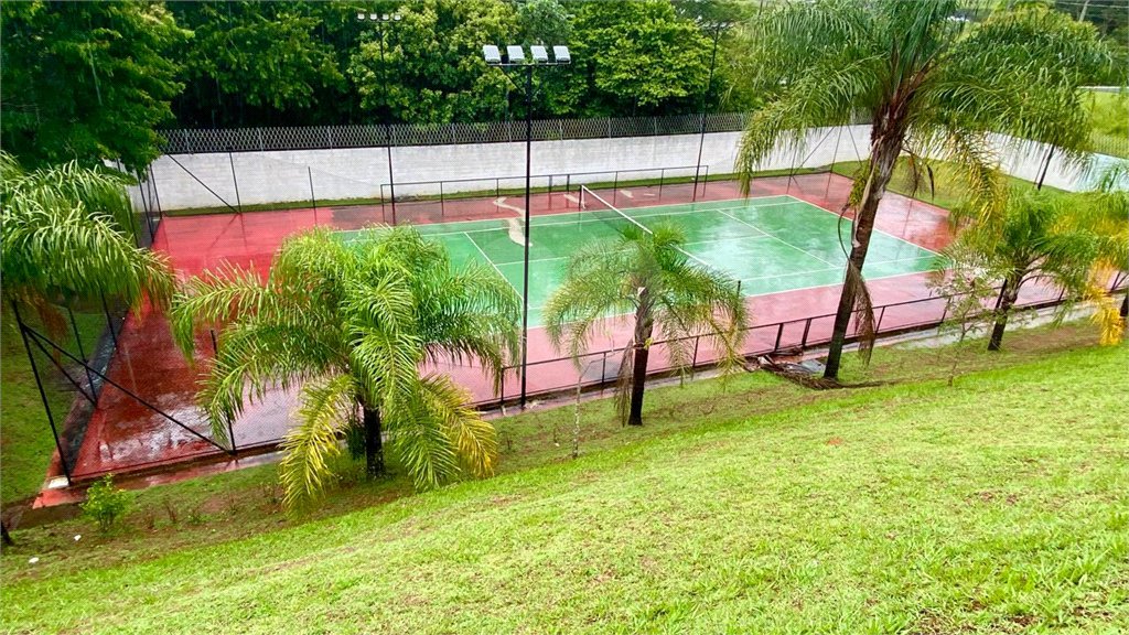 Casa à venda ou para alugar com 3 suítes no condomínio Villa Real, Bragança Paulista - SP