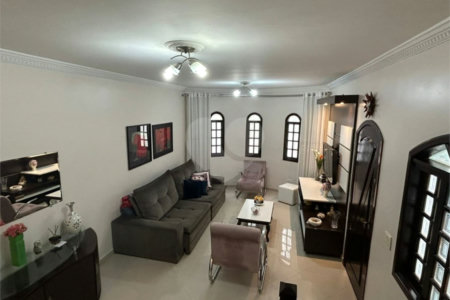 Sobrado à venda com 3 quartos, sendo 1 suíte,  em Vila Nova Mazzei, São Paulo, SP